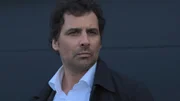 Alex Sattler (Marcel Mohab) möchte das alleinige Sorgerecht für die Kinder.