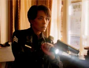 Angela Bassett (Athena Grant).