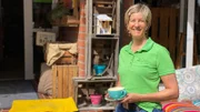 Sandra Axmann hat ihr Leben auf dem Festland aufgegeben, um in ihrem Feinkost-Bistro durchzustarten.