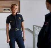 Arielle Kebbel (Lucy Donato).