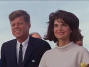Präsident John F. Kennedy und First Lady Jaqueline Kennedy auf einer Wahlkampftour in San Antonio, Texas.