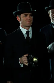 Murdoch (Yannick Bisson) versucht Hinweise zu finden, um den Fall zu lösen.