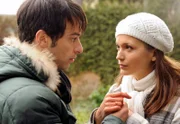 ARD STURM DER LIEBE FOLGE 1286, am Donnerstag (21.04.11) um 15:10 Uhr im ERSTEN. Zwischen Eva (Uta Kargel, r.) und Robert (Lorenzo Patané, l.) flammt für einen Moment ihre Liebe füreinander wieder auf.