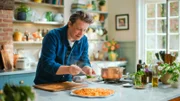 Jamie Oliver bei der Zubereitung einer cremigen Paprikapasta.