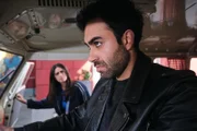 Baris (Metehan Demiröz) wird von Esma (Özge Delioglan) vor einem Riesenfehler bewahrt.
