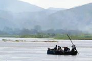 Der Malawi-See, einer der größten Seen Afrikas, liegt zwischen Tansania, Malawi und Mosambik.