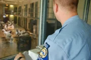 Die Insassen des Hays State Prison immer im Blick: Die Gefängniswärter haben hier ein besonderes System ...