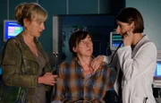 (v.l.n.r.) Heidi Schloh (Katharina Abt); Britta (Steffi Kühnert); Dr. Maria Weber (Annett Renneberg)