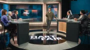 Zu Gast bei Louis Klamroth (M): (v.l.n.r.) Sophie von der Tann (ARD-Korrespondentin für Israel und die Palästinensischen Gebiete), Marie-Agnes Strack-Zimmermann (FDP, Europaabgeordnete und Vorsitzende des Ausschusses für Sicherheit und Verteidigung im Europaparlament), Roderich Kiesewetter (CDU, Bundestagsabgeordneter und Oberst a.D.), Ralf Stegner (SPD, Bundestagsabgeordneter und Außenpolitiker), Michael Lüders (BSW, Beisitzer im Parteivorstand sowie Politik- und Islamwissenschaftler) und Jörg Wimalasena (Politischer Korrespondent bei der WELT).