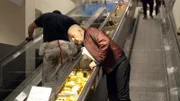 Chef Udo kämpft mit der Rolltreppe, ausfallender Elektronik und Personalengpässen?