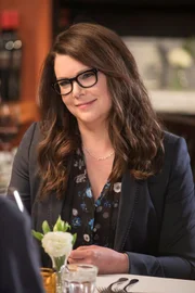 Bridget (Lauren Graham)