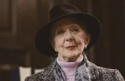 Mrs. Beverlys (Thelam Barlow) Aussage entscheidet über den Ausgang des Prozesses.