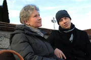 Hildegard (Antje Hagen, l.); Martin (David Paryla, r.)