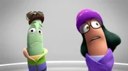 Die zu Würmern verwandelten Moley und Dotty hoffen, dass sie es schaffen aus der bedrohlichen Unterwelt zu flüchten und wieder ihre Maulwurfsgestalt annehmen können.
