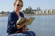 Ob Victor Hugos Reisebericht aus dem 19. Jahrhundert auch heute noch als Reiseführer funktioniert, ist ein spannendes Experiment. Moderatorin Anna Lena Dörr spürt auf ihrer Expedition seinen Reiseeindrücken nach.