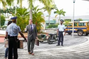 (L-R) BEN MILLER als DI RIchard Poole und GARY CARR als Fidel Best.