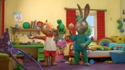 Pip und Posy wollen Bergretter spielen, aber dafür möchte Pip erst einmal bei Posy aufräumen.