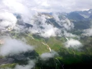 Südtirol war vor allem aus drei Gründen ein interessanter Zufluchtsort für Nazi-Größen: man sprach Deutsch, es gab auch nach dem Krieg noch viele NS-Sympathisanten und die Südtiroler waren nach 1945 Apolide, also Staatenlose.