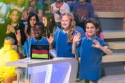 Das blaue Rateteam aus Mannheim/Deutschland freut sich über die richtige Antwort auf eine von Eltons kniffligen Frage.
