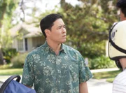 Louis Huang (Randall Park)
