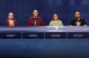 Die Kandidat:innen (v.l.n.r. am Panel): Cornelia Spies, Daniel Michaelis, Jasmin Kurica und Selçuk Alan.