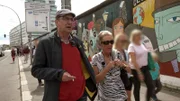 Torsten und seine Freundin Bruni gönnen sich unterdessen einen Kurzurlaub. Sie reisen gemeinsam von Rostock nach Berlin, um sich die Sehenswürdigkeiten der Hauptstadt anzuschauen