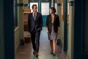 Detective Frank Cosgrove (Jeffrey Donovan) und Detective Violet Yee (Connie Shi)