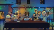 Alle treffen sich zu einem gemeinsamen großen Festessen.