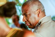 Don Warrington (Comm. Selwyn Patterson).