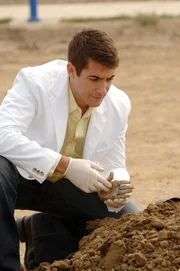 Ryan Wolfe (Jonathan Togo)