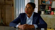 Special Agent Effie Carlson (Nicki Micheaux)