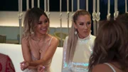 Alana (l.); Rebecca (r.)