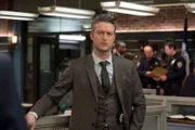 Dominick "Sonny" Carisi (Peter Scanavino)