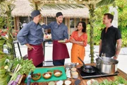 Freunde und Feinschmecker, v.li.: Wayne Carpendale als Oliver Brand, Luke Mockridge als Philip Brand, Collien Ulmen-Fernandes als Dr. Jessica Delgado, Florian Silbereisen als Max Parger