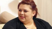 Vanessa (21) teilt sich mit Freundien Jeanette und Dauergast Aileen eine WG