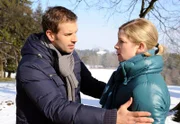 ARD STURM DER LIEBE FOLGE 1288, am Donnerstag um 15:10 Uhr im ERSTEN. Als sie mit Nils (Florian Stadler, l.) auf dem Weg zum Psychiater ist, überkommen Lena (Johanna Bönninghaus, r.) erneut heftige Halluzinationen.
