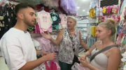 Sarafina hat ihr drittes Kind in der Türkei zur Welt gebracht.  Oma Silvia besorgt zusammen mit Loredana und Servet noch Babykleidung in rosa.. (Foto)
