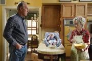 Craig T. Nelson (Dale Ballard), Annie Potts (Constance 'Meemaw' Tucker).