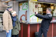 Im Bild (v.li.): Thomas Stipsits, Katharina Straßer, Alfons Haider.