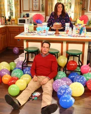 Diedrich Bader (Greg Otto), Katy Mixon (Katie Otto).