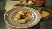 Bresse-Huhn mit Schwarzwurzeln, Auberginen und Miso von Ali Güngörmüs.