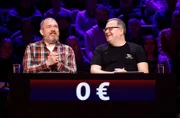Rateteam-Kapitän Elton (r.) und der Schauspieler Dietmar Bär (l.) bilden ein Rateteam.
