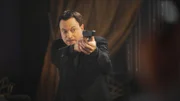 In letzter Sekunde verhindert Mac Taylor (Gary Sinise) einen weiteren Mord und kann einen Tatverdächtigen festnehmen.  Doch ist dies auch der gesuchte Mann, auf dessen Konto die vorherigen Morde gehen?