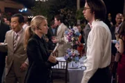 (v.l.n.r.) George Takei (George Takei); Uda Bengt (Kristen Bell), Roman DeBeers (Martin Starr)