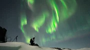 Kamerateam filmt die Aurora, Northern Sweden