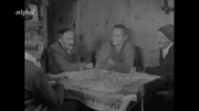 1965 auf einem abgelegenen Hof in Tirol: Die Hettbergerin erzählt dem Sagen- und Geschichtensammler "Huisele Hermann" über die Geister des Ortes.