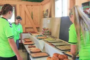 Kuchen, Torten, Muffins – das Dorf fährt kulinarisch mächtig was auf beim alljährlichen Kinderfest.