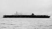 Shokaku (japanischer Flugzeugträger, 1941-1944) In Yokosuka, 23. August 1941, kurz nach ihrer Fertigstellung.