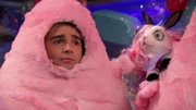 L-R: Max Thunderman (Jack Griffo), Dr. Colosso
