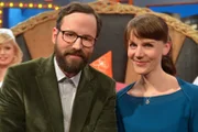 EinsPlus KRÖMER - DIE INTERNATIONALE SHOW, am Samstag um 20:15 Uhr. "KRÖMER - Die internationale Show" verspricht wieder spannende Gäste und mehr Spontaneität, als manch einem lieb sein dürfte. Die Zuschauer können sich auf wirklich wichtige Gespräche freuen; dafür nimmt sich der Mann aus Neukölln in seiner unnachahmlichen Art wieder viel Zeit. Kurt Krömer mit Anna Depenbusch.
